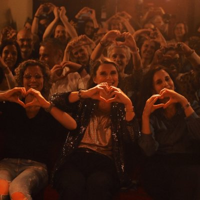 Photos de Maud Mellé dans son one-woman-show "J'assume"