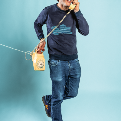 Photo du one-man-show de Karim Mendil "C'était mieux avant !"