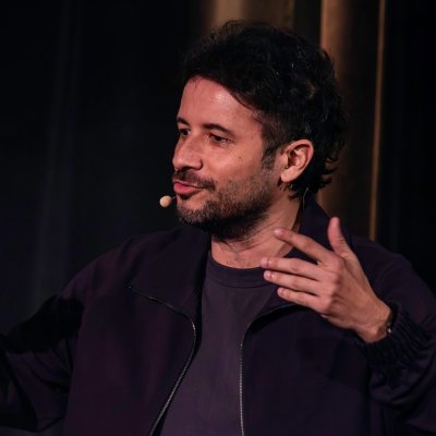 Photo du one-man-show "Laurent Barat s'enchaîne"