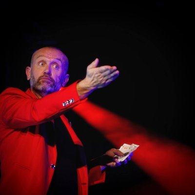 Photo du spectacle de magie et mentalisme "Hasard et Contretemps"